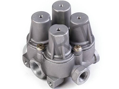 Four-loop protection valve