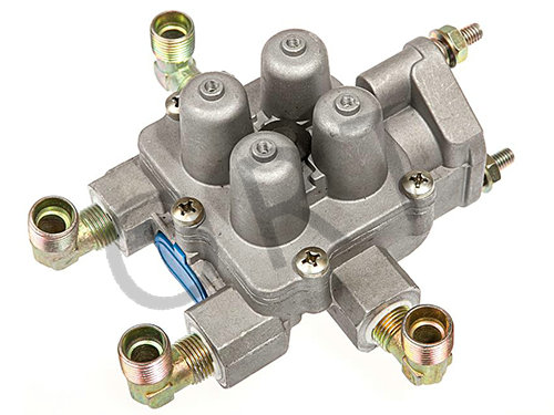 Four-loop protection valve