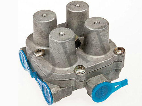 Four-loop protection valve